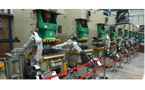 冲压自动化生产线设备之间如何实现同步的